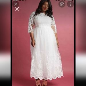 Brand New Chi Chi London Wedding Dress Size 20